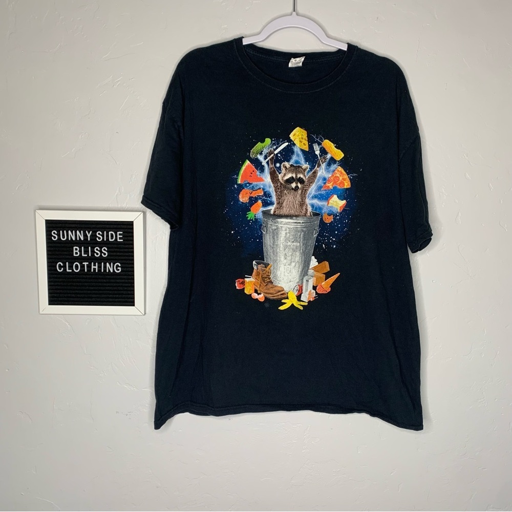 Raccoon Trash Panda Graphic Black Short Sleeve Crewneck Tee Shirt Size XL
